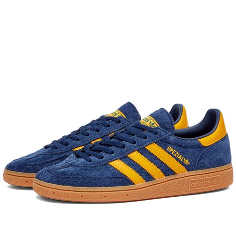 Handball Spezial Clothes & Shoes .